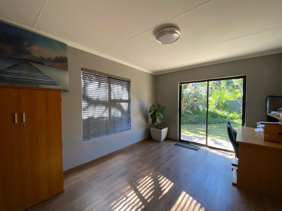 6 Bedroom Property for Sale in Protea Park North West